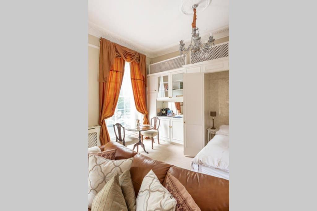 Beautiful Studio With Private Outside Terrace Apartamento Bath Exterior foto